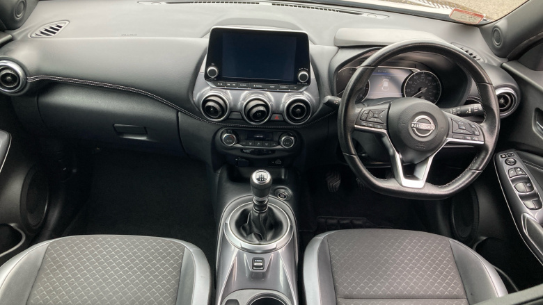 Nissan Juke 1.0 DiG-T 114 N-Connecta 5dr Petrol Hatchback
